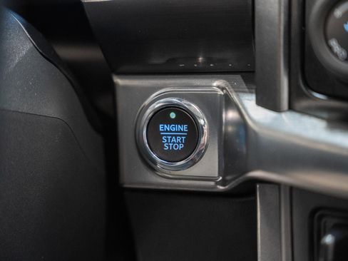 Certified 2023 Ford F150 Lariat w/ Equipment Group 502A High image 29