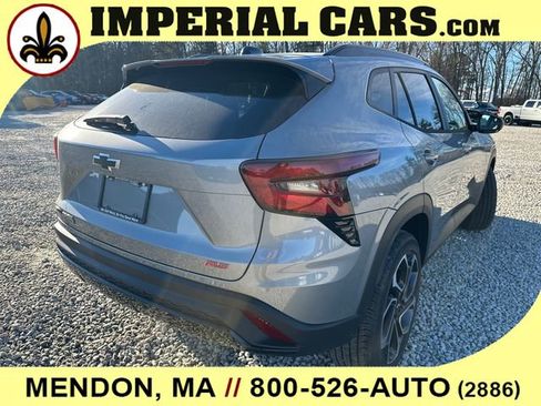 New 2026 Chevrolet Trax RS w/ Sunroof Package image 13