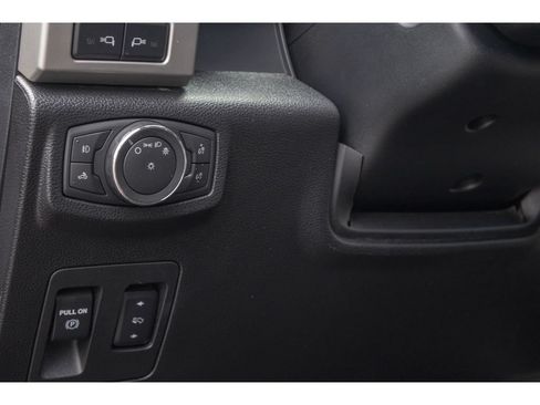 Used 2019 Ford F150 Lariat w/ Equipment Group 502A Luxury AWD/4WD image 20