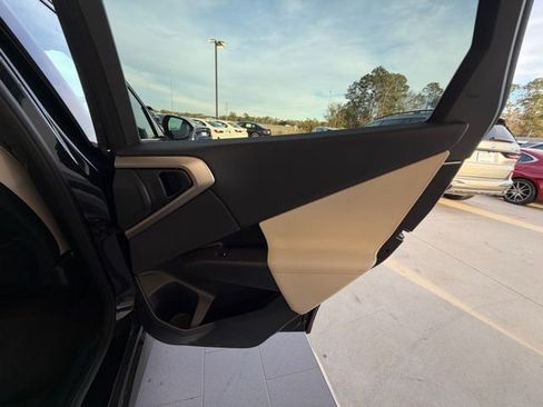 Used 2025 BMW X3 xDrive30i w/ Premium Package image 25