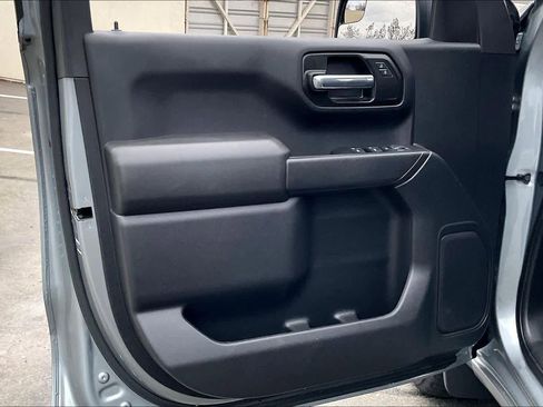 Used 2025 Chevrolet Silverado 1500 Custom image 23