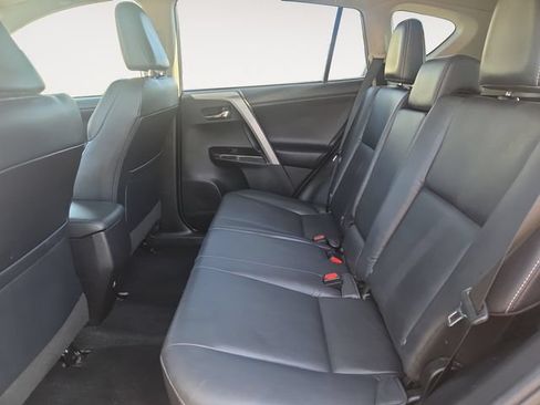 Used 2018 Toyota RAV4 Limited w/ Carpet Mat Package FWD image 14
