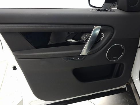 Certified 2025 Land Rover Discovery Sport S image 16