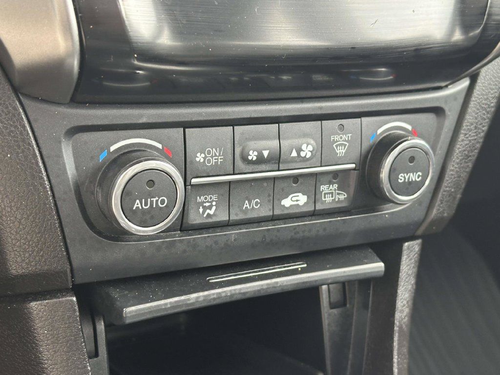 Used 2019 Acura ILX FWD image 29