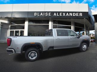 New 2026 GMC Sierra 3500 SLT w/ SLT Convenience Package video 2