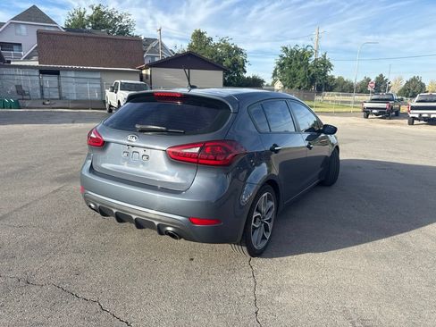 Used 2016 Kia Forte SX FWD image 4