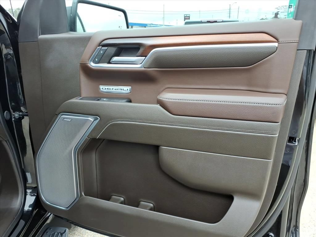 Used 2024 GMC Sierra 1500 Denali AWD/4WD image 13