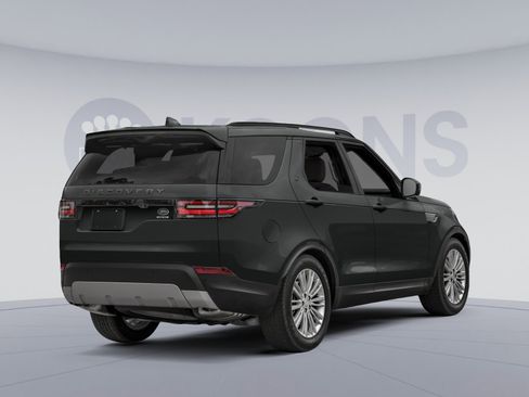 Used 2017 Land Rover Discovery First Edition image 2