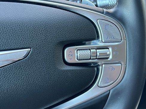 Used 2025 Genesis GV70 2.5T AWD/4WD image 33