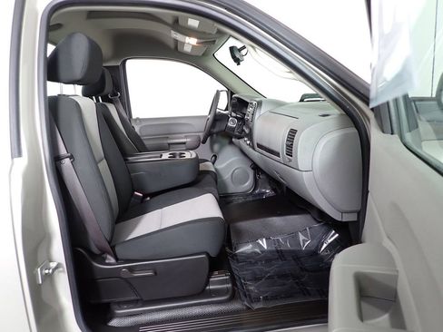 Used 2009 Chevrolet Silverado 1500 W/T RWD image 34