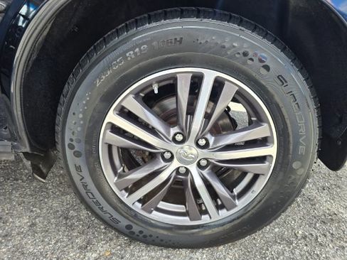 Used 2019 INFINITI QX60 Luxe w/ Essential Package image 25