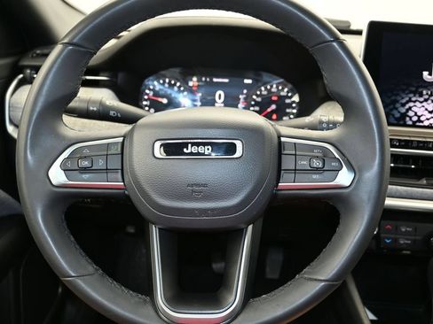 Used 2024 Jeep Compass Latitude AWD/4WD image 13