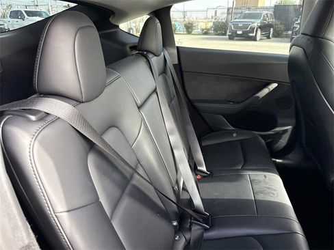 Used 2024 Tesla Model Y Long Range image 24