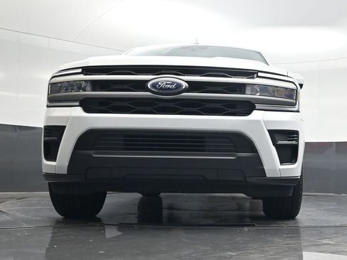 Used 2024 Ford Expedition XLT RWD image 59