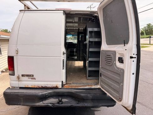 Used 2011 Ford E-150 and Econoline 150 w/ Commercial Cargo Van Pkg RWD image 11