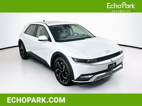 Used 2024 Hyundai Ioniq 5 SE RWD image 1