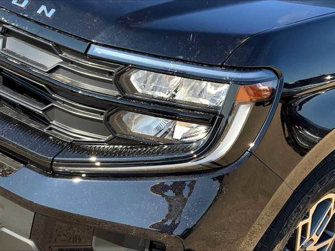 New 2025 Ford Expedition Active image 13