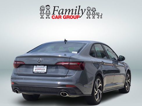 Used 2024 Volkswagen Jetta GLI Autobahn FWD image 4
