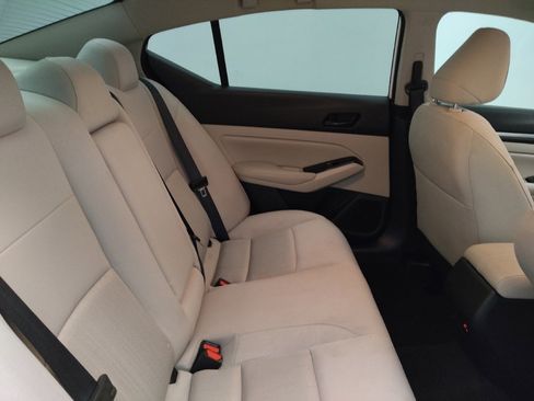 Used 2023 Nissan Altima 2.5 SV FWD image 19