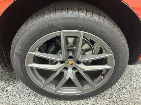 Used 2023 Porsche Macan Base w/ Premium Package Plus image 12