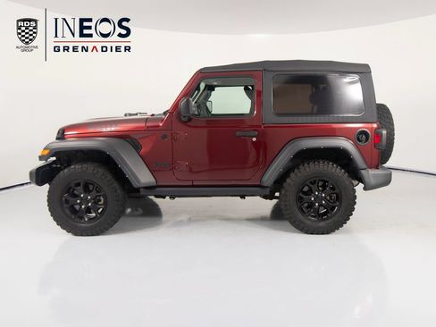 Used 2021 Jeep Wrangler Sport AWD/4WD image 8
