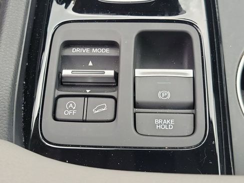 Used 2023 Honda Pilot Touring image 37