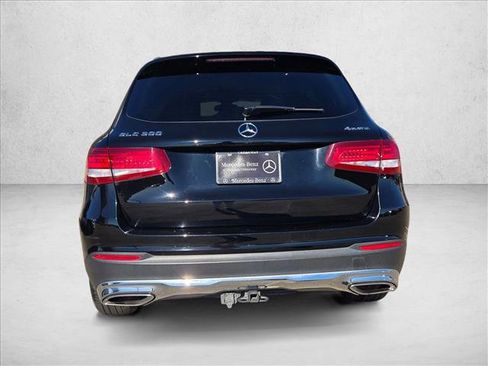 Used 2018 Mercedes-Benz GLC 300 4MATIC image 6
