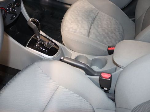 Used 2013 Hyundai Accent GLS w/ Premium Pkg FWD image 41