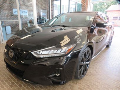 Used 2022 Nissan Maxima SR w/ Sport Mat Group