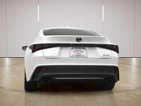 Used 2025 Lexus IS 300 w/ Premium Package RWD image 27
