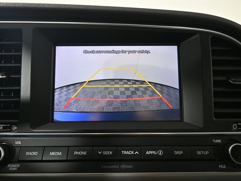 Used 2018 Hyundai Elantra Value Edition FWD image 28
