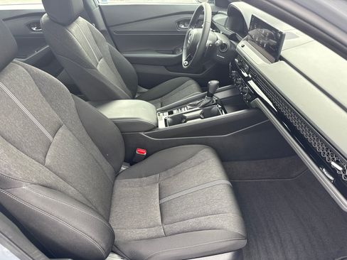 Used 2024 Honda Accord Sport image 13