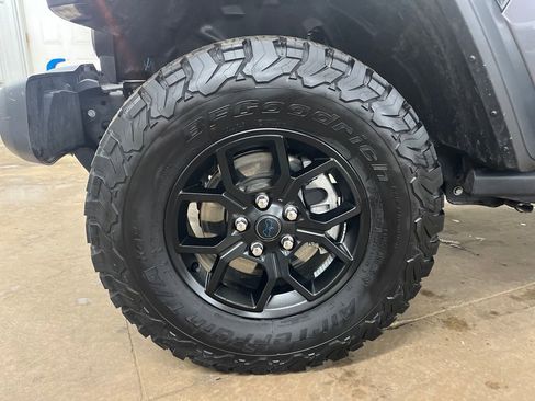 Used 2024 Jeep Wrangler Willys 4xe image 29