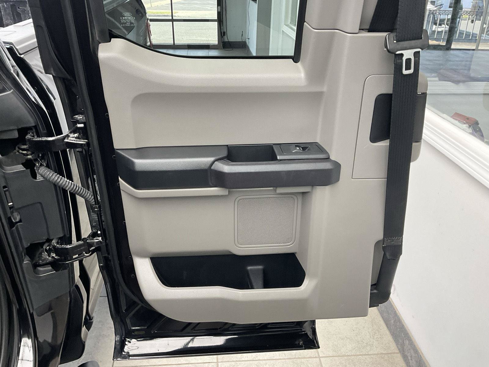 Used 2019 Ford F150 XL w/ Equipment Group 101A Mid AWD/4WD image 12