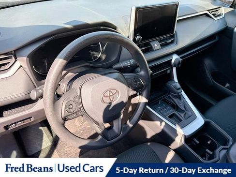 Used 2024 Toyota RAV4 LE AWD/4WD image 41