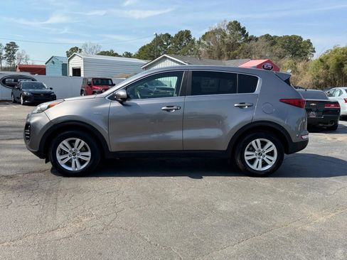Used 2018 Kia Sportage LX AWD/4WD image 10
