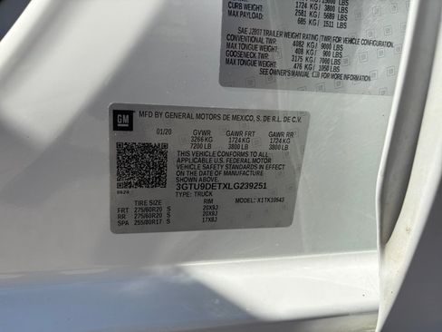 Used 2020 GMC Sierra 1500 SLT w/ SLT Premium Plus Package AWD/4WD image 34