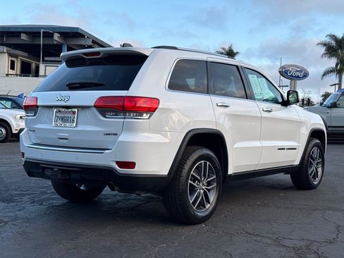 Used 2017 Jeep Grand Cherokee Limited w/ Trailer Tow Group IV AWD/4WD image 9
