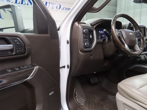 Used 2020 Chevrolet Silverado 2500 LTZ w/ LTZ Premium Package image 57