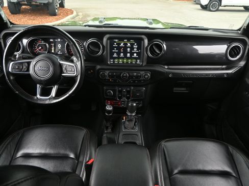 Used 2022 Jeep Wrangler Unlimited Rubicon w/ Xtreme Recon 35" Tire Package AWD/4WD image 31