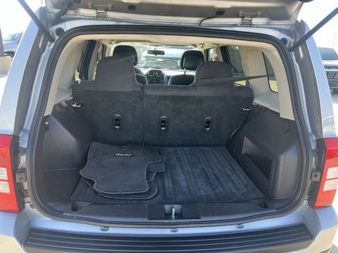 Used 2015 Jeep Patriot Sport w/ Power Value Group FWD image 24