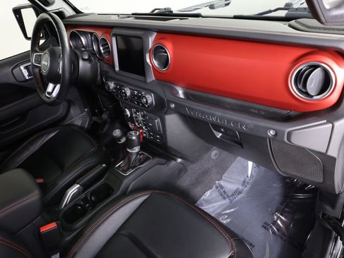 Used 2021 Jeep Wrangler Unlimited Rubicon AWD/4WD image 31