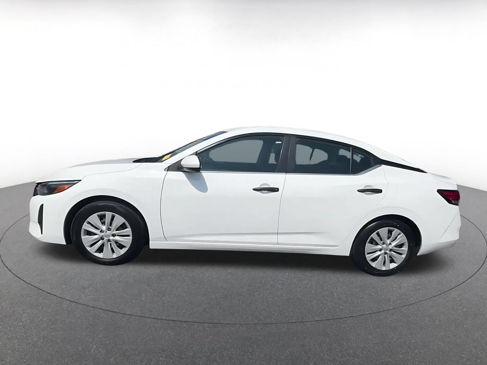 Used 2025 Nissan Sentra S FWD image 8