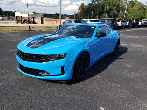 Used 2022 Chevrolet Camaro LT w/ RS Package image 2