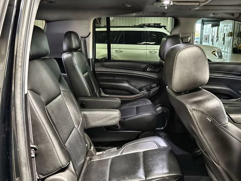 Used 2016 GMC Yukon XL SLT w/ Open Road Package AWD/4WD image 31