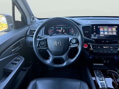 Used 2022 Honda Pilot Elite image 9