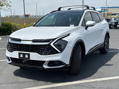 New 2025 Kia Sportage SX image 3
