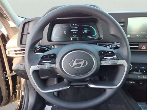 New 2026 Hyundai Elantra Hybrid FWD image 11
