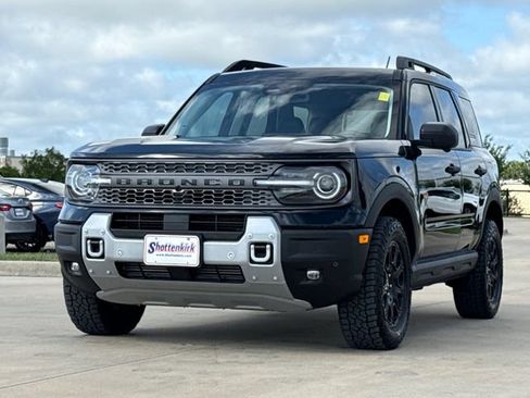 Used 2025 Ford Bronco Sport Badlands w/ Badlands Tech Package AWD/4WD image 3