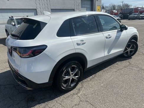Used 2024 Honda HR-V EX-L image 6